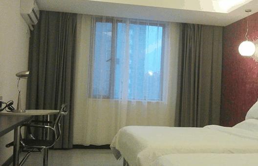 Hotel Fairyland 2*